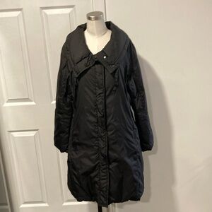 Eileen Fisher down filled nylon puffer coat M